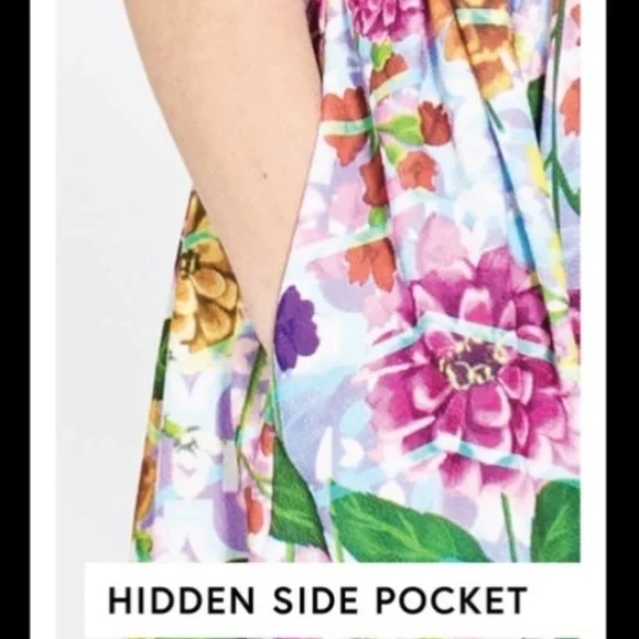 🆕❤️Lularoe- Red & White Striped Amelia - Picture 8 of 9